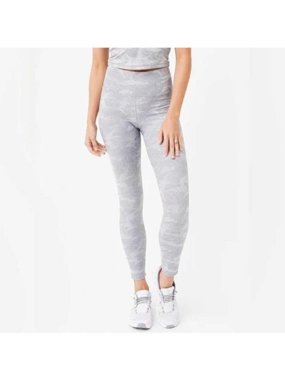 Vuori Clean Elevation Leggings Pale Heather Camo Women's Medium